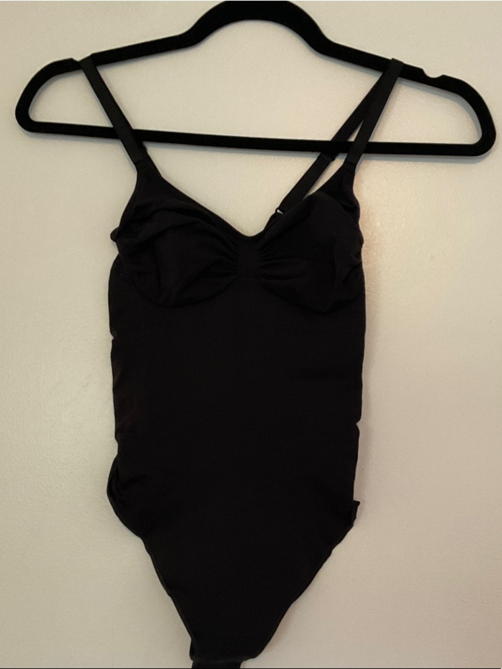 Skims sculpting thong bodysuit XLarge